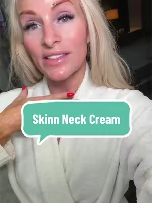 Your neck deserves skincare too 👏 packed with white truffle for antioxidant nourishment, probiotics to support the skin barrier, rice protein to help with moisture + elasticity, and coffee bean extract to help visibly contour and define the neckline. Plus, all those rich emollients give that crepey, dry skin some serious hydration. @SKINN Cosmetics  #NeckCare #CrepeySkin #MatureSkin #SkincareOver40 #SKINNCosmetics   