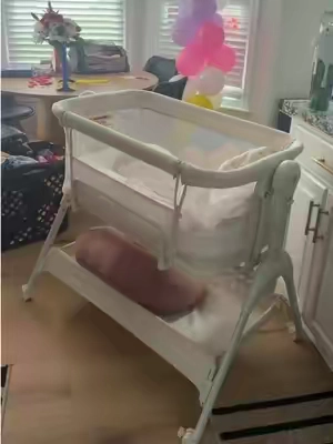 Just a little update on this! Its been so great going room to room with! & sleeping at night! #bassinet #babybassinet #harppababy 