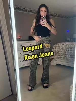 Life’s to shorts to be boring 🔥 @Wild Oak Boutique #risenjeans#leopardprint#widelegjeans#jeans#leopard 