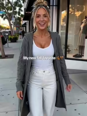 My new fall favorite 🍂🤎#TikTokshopbacktoschool #sohochic #cardigan #sweater #womanfashion 