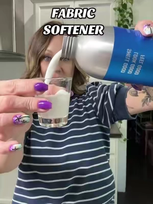 If you want your laundry to smell EXPENSIVE… this is the one. 😮‍💨🧺 They smell so dang good and leaves everything ridiculously soft. @Laundry Sauce #laundrysauce #laundry #fabricsoftner #laundryday #laundryhack 