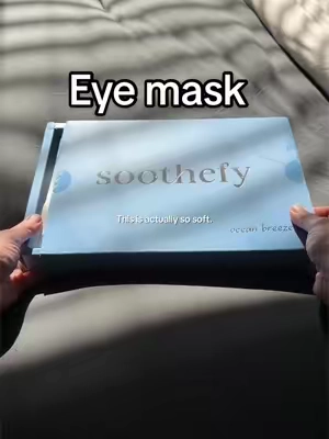 I love finding products that make me stop and think, “Okay… why didn’t I have this sooner?” 😍 I just opened my Soothefy cooling head cap and I’m already loving the design. It has 360° cooling and compression, can be used for hot or cold therapy, and the built-in slide-up eye mask is such a smart detail. I love that it wraps around the head and that I can pull the eye mask down when I want to block out the light and relax. Definitely one of those little self-care finds I’m excited to add to my routine. 🧊  #coolingheadwrap  #eyemask  #hotandcoldtherapy  #selfcareproducts 
