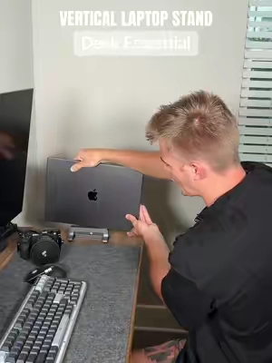 I’m so glad I grabbed one #ugreen #laptopstand #desksetupessentials 