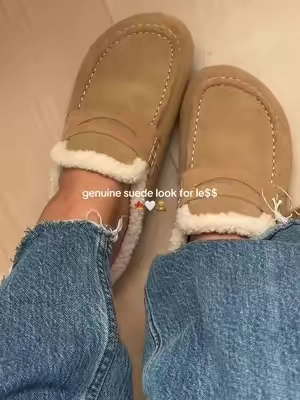 wearing color sand!! obsessed 🤍 #fallfashion #cozyfallshoes #falloutfitinspo #cushionaire 