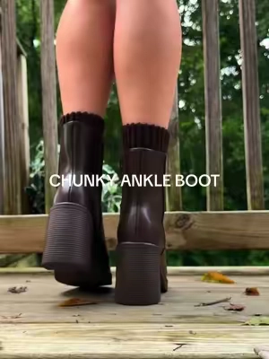 i own every color of these boots now 🤭🍂🤎 #ankleboots #chunkyheel #miniboots #fallfashion #fallseason 