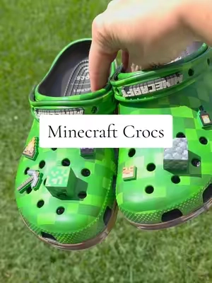 New Kid's Minecraft Crocs ⚒️ @Crocs #crocs #kidsshoes #crocsnewarrivals #gaming #TikTokshopbacktoschool 