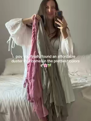 I’m obbbbbbsessed. Truly. They are SO GOOD. So similar to the FP ones. Flowy, romantic, soft, and made of 100% viscose (like the FP ones). 🧚 Which color is your favorite?  #duster #romanticstyle #midsizestyle #bohostyle #femininestyle 