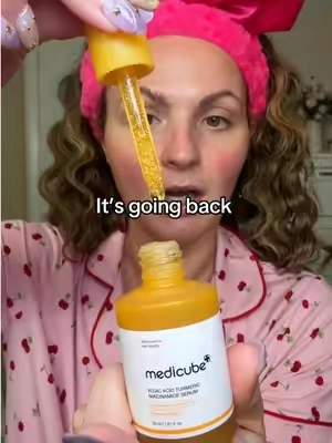 #medicube #medicubekojicacid #medicubeskincare #medicubetumeric #darkspottreatment 