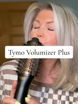 So easy and your arms will thank you 🤪  @TYMO BEAUTY US  #tymobeauty #airbrush #tymovolumizerplus #hairhacks #busymomhacks 