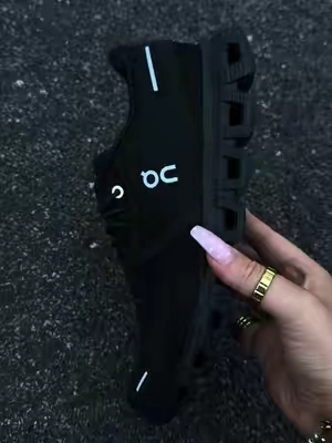 These have changed my life 🤩🖤 #fyp #oncloud #TikTokshopbacktoschool #blowthisup #comfort 