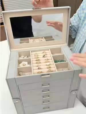 The box that turns "where is it?" into "right here." #jewelrybox #jewelrystorage #jewelryorganization #jewelryorganizer #olebrandselect