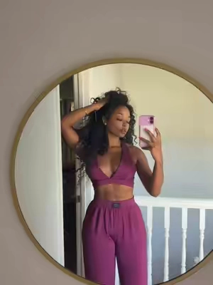 Yall Im ngl i been using the ab machine i got for my mom lol its only been a week muscle Chan is eating 