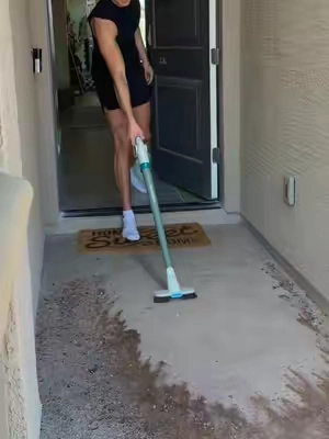 You can clean literally anything with this! 🙌🏼 #shark #blastboss 