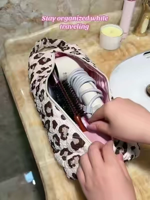 Perfect for traveling and to help all your hair tools and products in one bag💗✈️ #hairtoolbag #hairtoolorganizer #travelmusthaves #organizerideas #travelbags
