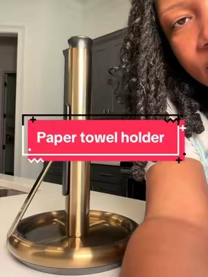 And it’s GOLD 😍😫 #papertowelholder #papertowelholder #papertowelhack #papertowelstand #magneticpapertowelholder 