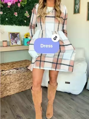 If fall were a dress, this would be it 🤎🍂 The prettiest plaid, the most flattering fit, and it has pockets! @OFEEFAN 