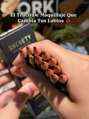 El labial no siempre es el secreto… la forma de tus labios cambia todo. Este set de 12 tonos café crea un look más definido, elegante y fácil de usar. 🤎#BeautyTok #LabialMate #LipLiner #fyp  #TikTokShop