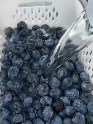 #KitchenHacks #kitchen #kitchengadgets #fruit 