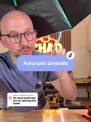 Replying to @aoifejp I know which one is better #umbrella #automaticumbrella #tiktokshopcreatorpicks #stockingstufferideas 