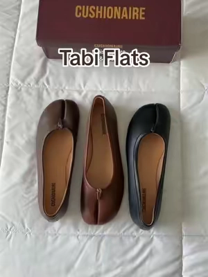 I’ve been loving tabi’s lately and these Cushionaire ones are the comfiest pairs i own , i need every color <3 #cushionaire #tabis #tabishoes #tabi #tabiflats 