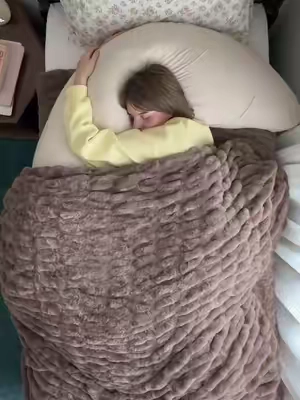 these blankets make for the best nap                     #sleep #bed #bedroom #blanket #fall   