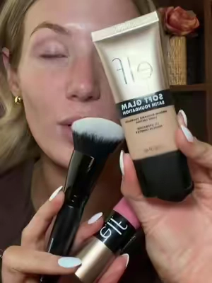 Okay looooving the new Soft Glam foundation & all 3 products for that price is INSANE🤩🤩  @e.l.f. Cosmetics #elfcosmetics #newdropsforyou #tiktokshopcosmetics #ttsbeautybesties #BeautyTok 