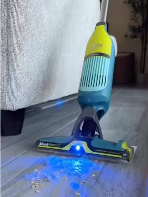 So much more convenient! 🙌🏼 #shark #vacmop 