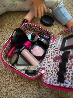 My girl is OBSESSED! #makeup #fakemakeup #kidsmakeup #kidstoy #toddlermakeup
