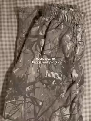 #youngla #baggysweatpants 