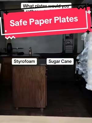 I know which ones I’d rather use!! #paperplates #plates #EcoFriendly #parties #holidayhosting 