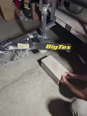 If you use your trailer regularly, this jack just makes sense. The drop leg gets you closer to the ground without all the extra cranking and messing with blocks. #trailer #utilitytrailer #towing #tools #tiktokshop 