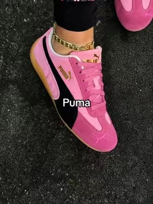 Puma speedcat in pink 🎀🐈‍⬛🩷 @Evans Sneakers #puma #pumaspeedcat #pumas #sneakers #tiktokshopcreatorpicks 