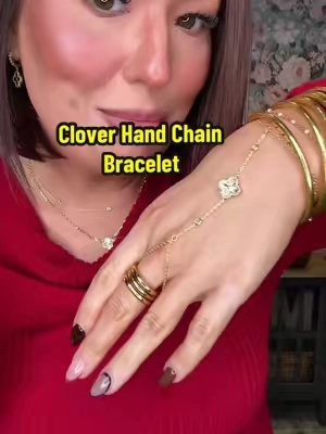 I think I might officially be a hand chain girly!! 😍 @PAVOI #handchain #handchainbracelet #cloverjewelry #pavoi #ttsacl 
