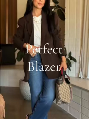 The perfect blazer 🤎 #oversizedblazer #blazeroutfit #fallfashion #casualchic #easyoutfits