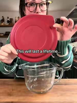 When my last batter bowl chipped beyond being useable I decided to go with a thicker and higher quality glass batter bowl from Anchor Hocking ⚓️🥞 #anchorhocking  #batterbowl #bakingtiktok  #hsn 