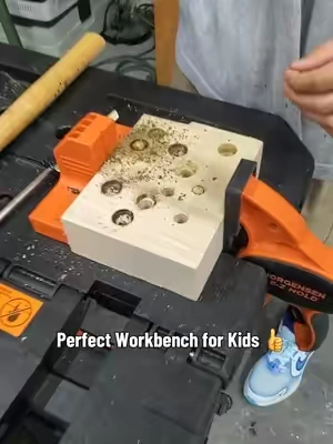 Perfect Workbench for Kids 👍👍👍 #woodworking #woodwork #kids #tiktokshopcreatorpicks 
