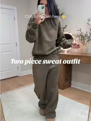 Ok but this is actually a sweatsuit I’ll be living in #sweatshirt #sweatpants #sweatsuit #fallfashion 