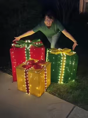 The little ones are cute, but this set is AMAZING #christmaspresents #christmasdecor #christmasboxes #lightup #outdoorchristmasdecor 
