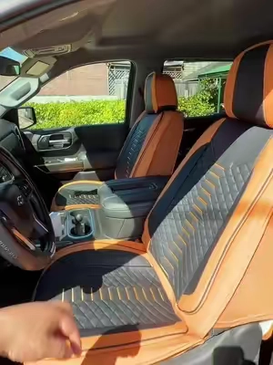 Protege los asientos de tu Chevy Silverado o GMC Sierra y dale otro look al interior 💯 #TikTokShop #tiktokshopcreatorpicks #Summervibes