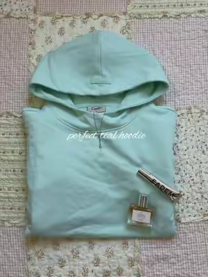 I love the color! Teal is so chic! For my short girlie’s comfrt kids hoodie will fit you and so much affordable🍂🧸🪽 #chicaesthetic #teal #falloutfits #whimsy #2000s oversied hoodies teal is summer beach aesthetic winter TikTok shop Black Friday @Comfrt 