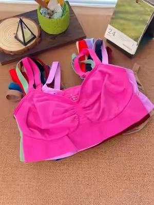 Okay girls, I finally understand why everyone loves this wireless bra...