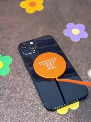 Carga rápido sin preocuparte de más📱⚡️ #Cargalnalambrica #CargaRapida #AccesoriosMoviles #GadgetsTecnologicos #HallazgosDeTikTok