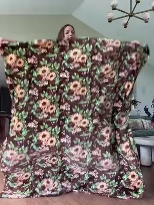 Neutrals, but make them pop. The color choices are gorgeous, definitely ordering more. The price is amazing! #blanket #fallblanket #cozy #cozyseason 