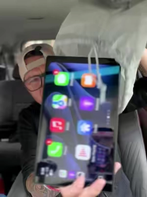 NEW 9inch CarPlay #wirelesscarplay #carplay #tiktokshopcreatorpicks #halloween #tiktokshopstockup 
