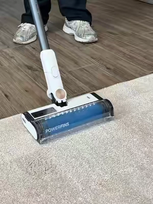 It doesn’t get any easier than this! #cordlessvacuum #vacuum #vacuumcleaner #sharkcleanandempty #vacuuming 