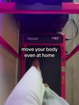 no excuses! let’s get our body’s right together girls ✨ #treadmill #workout #Fitness #gym #health 