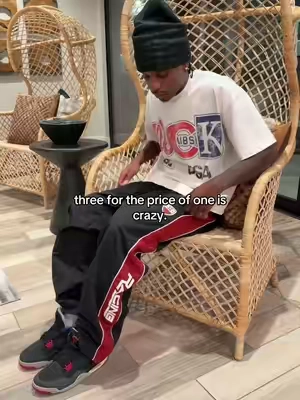 7687728859843742989