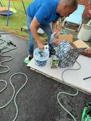 The Chemical Guys gave us a 16pc bundle everything you need for a car cleaning day! #ChemicalGuys #CarCleaningKit #CarDetailing #AutoDetailing #CarCare @Chemical Guys 