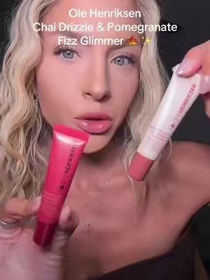 New @Olehenriksen Chai Drizzle & Pomegranate Fizz Glimmer Pout Preserve Peptide Lip Treatments in a duo!!!! It’s like fall & Christmas ✨ #olehenriksen #olehenriksenliptreatment #poutpreserve #olehenriksenpoutpreserve #lipbalms 