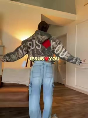 EXCUSE ME!? Camo patchwork!!! Wearing a small ◡̈ #christianhoodie #patchworkhoodie #christianapparel #oversizedhoodie #glohoodie 